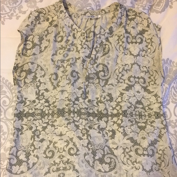 Ricki’s Sleeveless pattern top - Picture 3 of 3